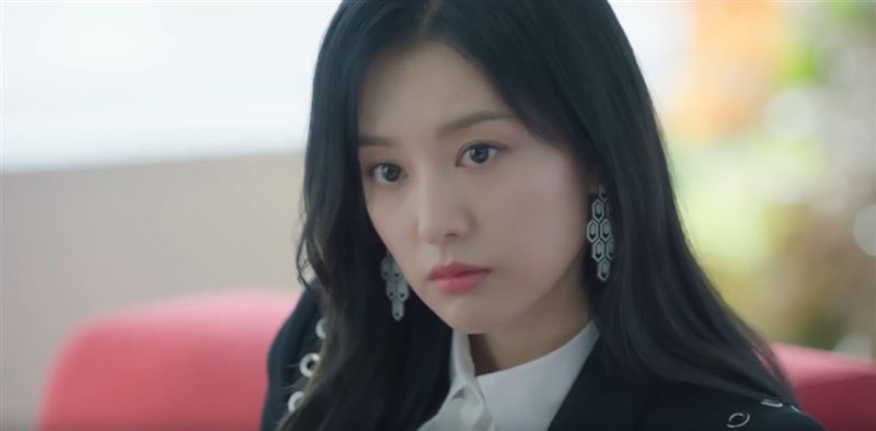  《泪之女王》 